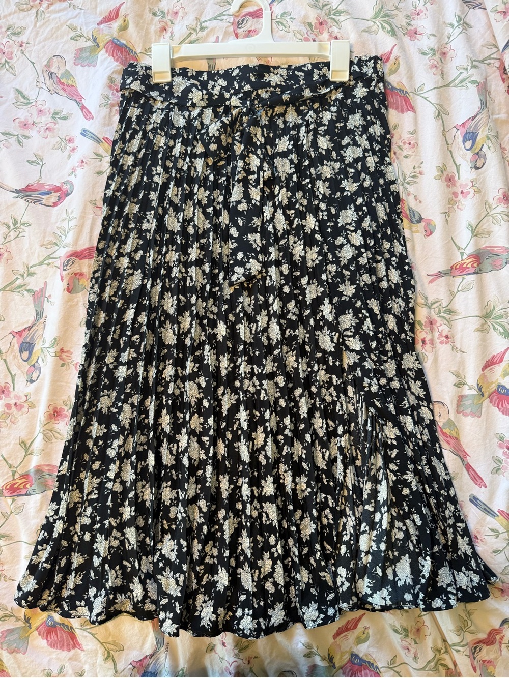 Skies Are Blue Black Pleated Midi Skirt with Cream Floral Print and Tie